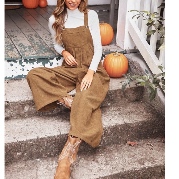 Solid Corduroy Pleated Detail Pockets Wide Leg Bib Overalls - Picture 2 of 5